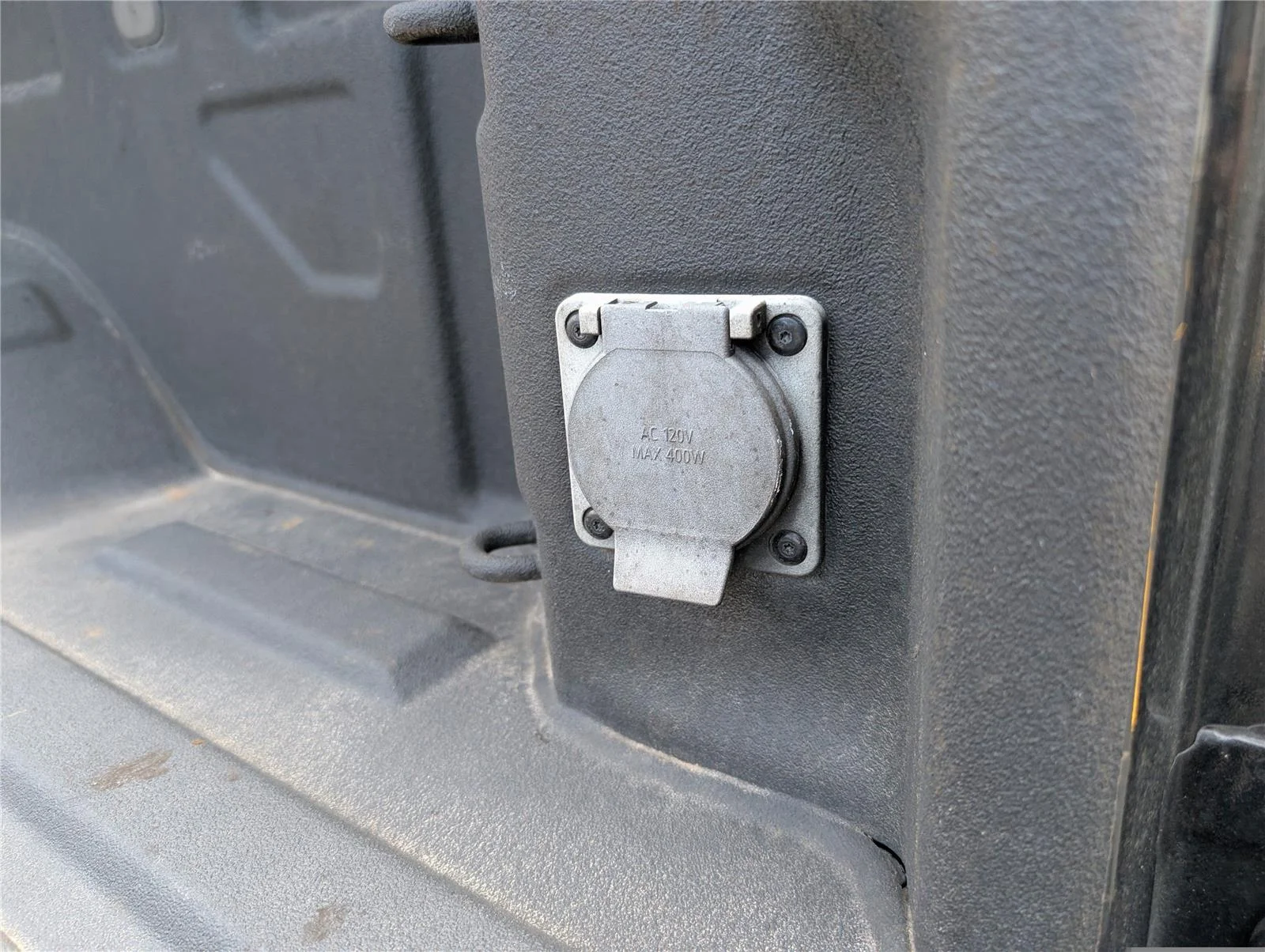 Used 2024 Black Chevrolet High Country image 41