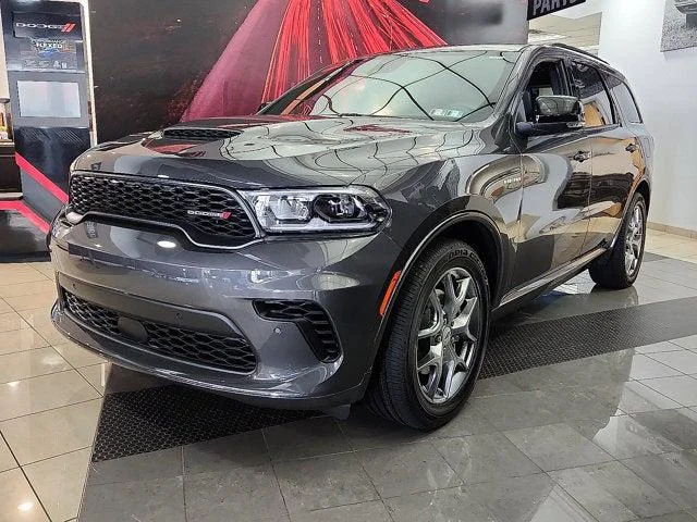 New 2026 Vapor Gray Exterior Paint Dodge GT Plus HEMI V8 image 2