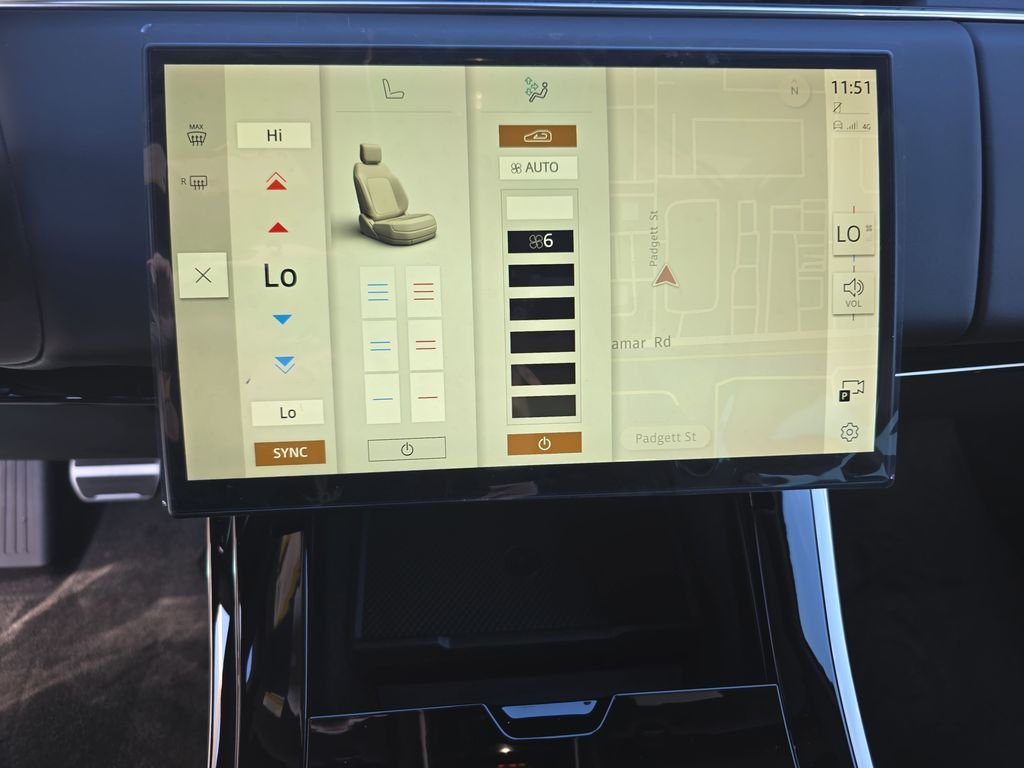 New 2026 Fuji White Land Rover Dynamic SE image 25