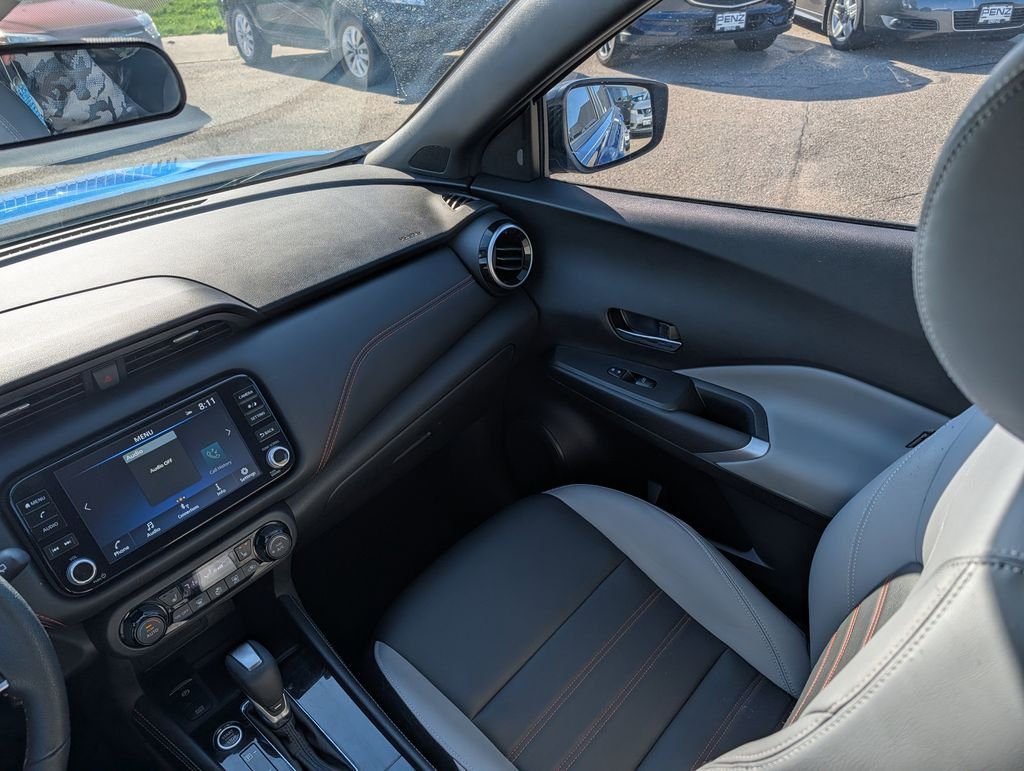 Used 2023 Blue Nissan SR image 11