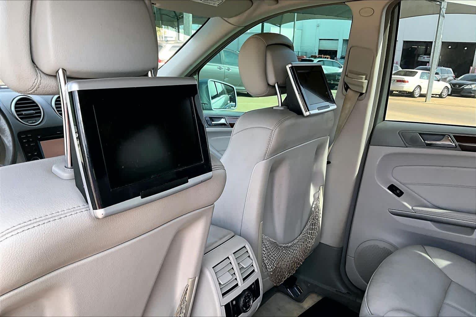 Used 2011 Iridium Silver Metallic Mercedes-Benz GL 450 image 33