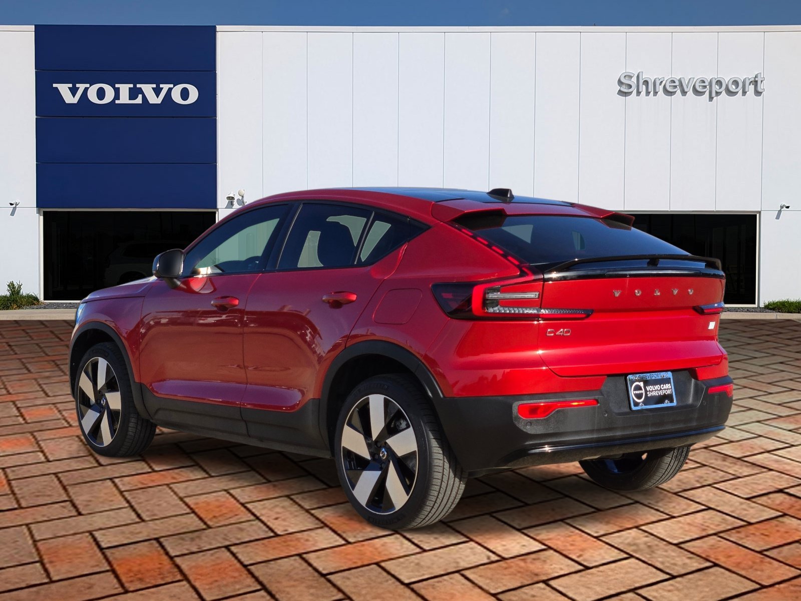Used 2023 Fusion Red Metallic Volvo Ultimate image 6