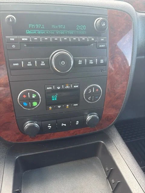 Used 2014 Silver Chevrolet LT image 11