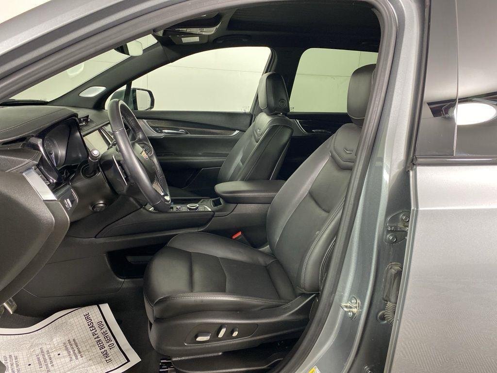 Used 2023 Argent Silver Metallic Cadillac Sport image 13
