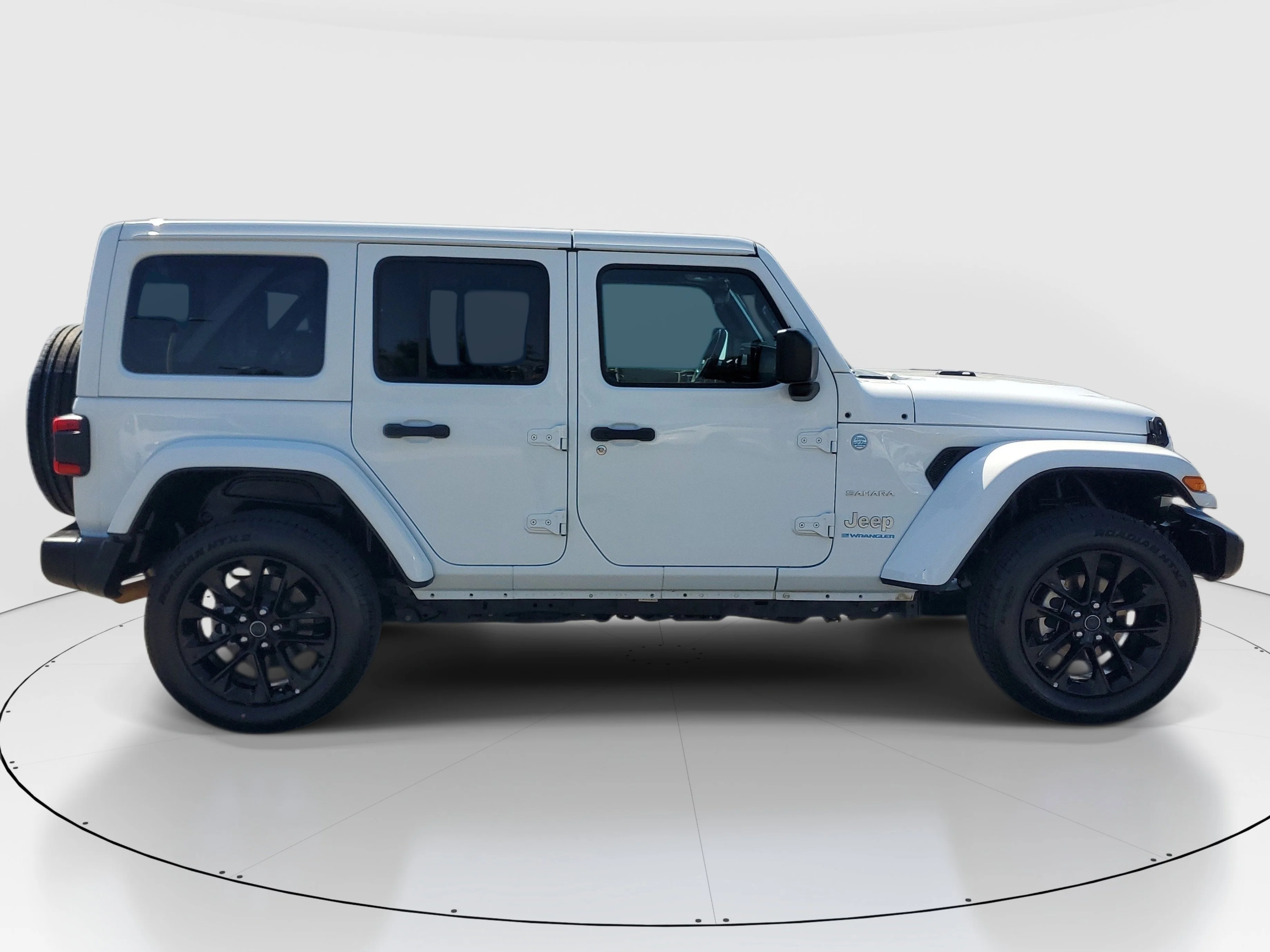 Used 2024 White Jeep Sahara 4xe image 7