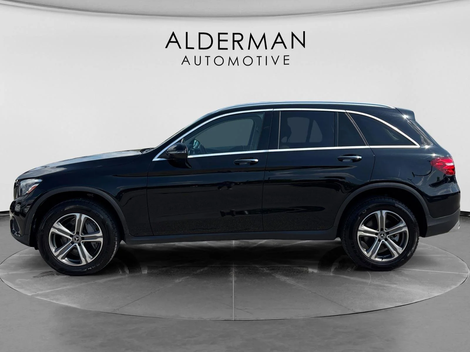 Used 2019 Black Mercedes-Benz GLC 300 image 2
