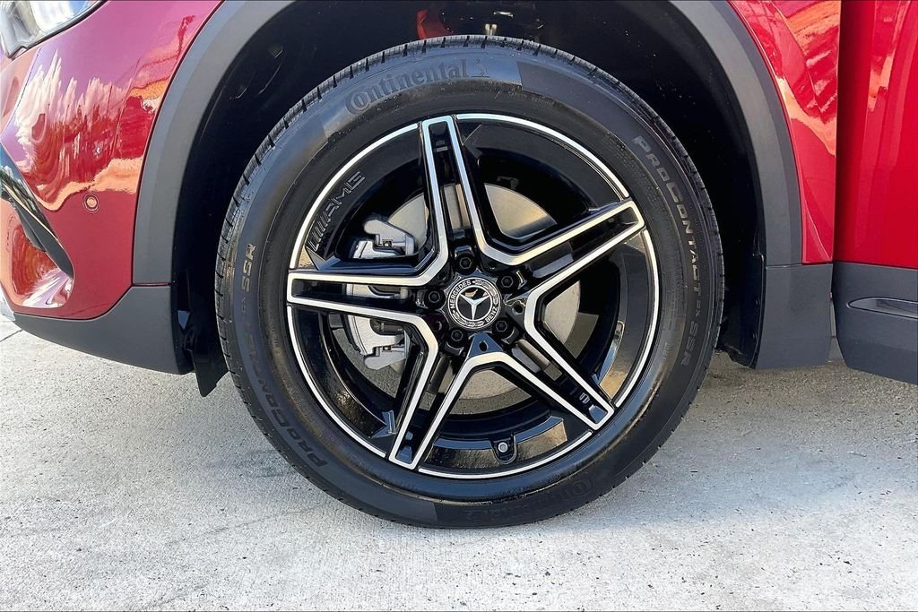 New 2026 MANUFAKTUR Patagonia Red Metallic Mercedes-Benz GLA 250 image 11