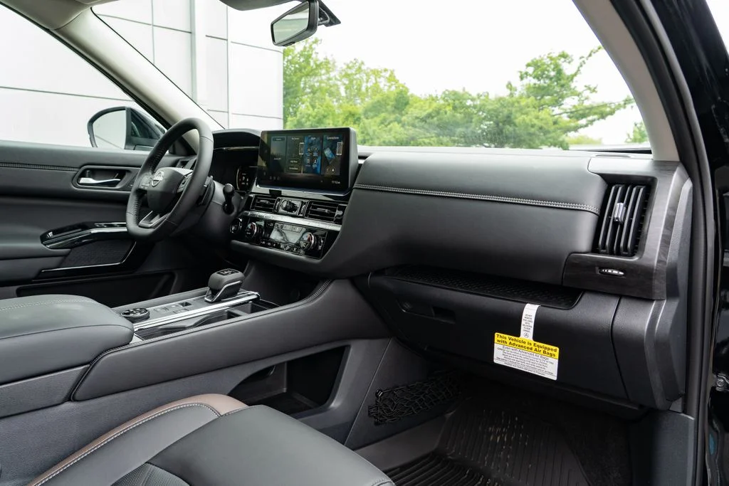 New 2026 Super Black Nissan Platinum image 30