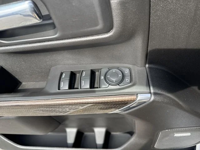 Used 2021 Beige Chevrolet LT Trail Boss image 27