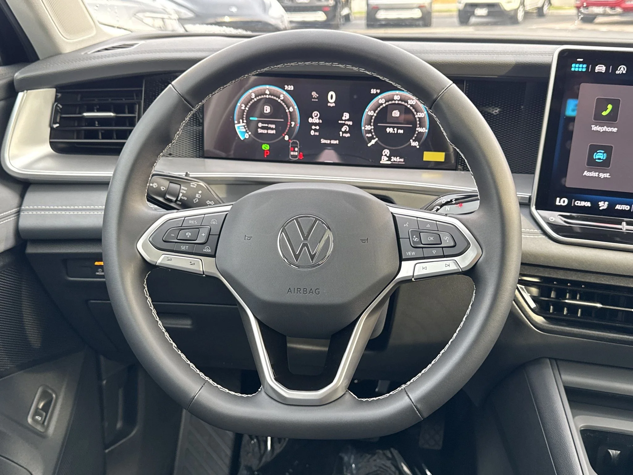 New 2026 Deep Black Pearl Volkswagen SE image 17