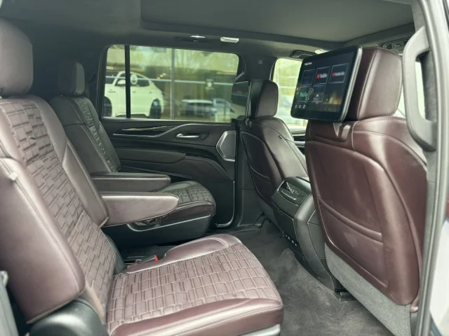 Used 2023 Black Raven Cadillac 4WD Sport Platinum !! SUPER CRUISE !! image 15