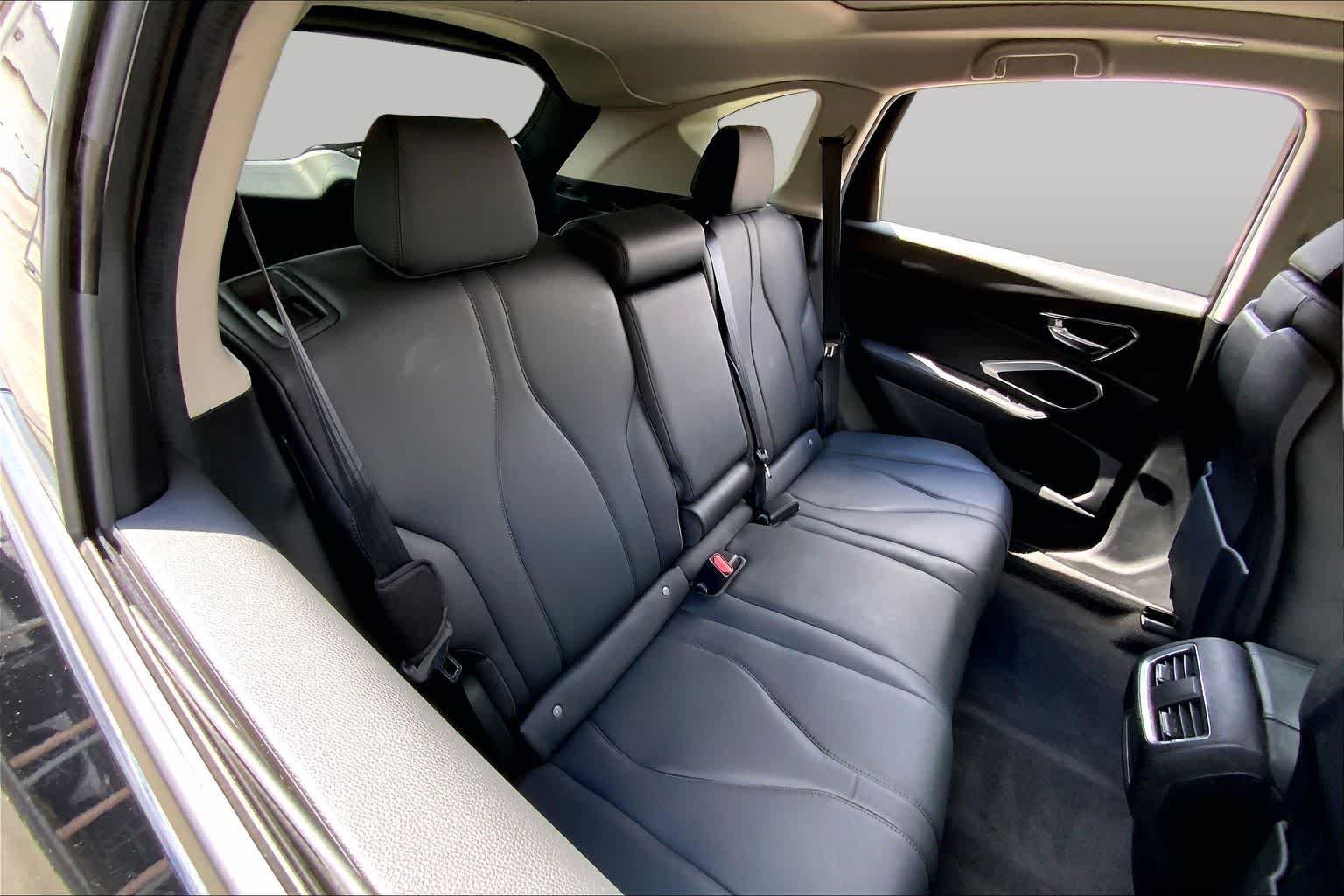 Used 2024 Majestic Black Pearl Acura  image 19