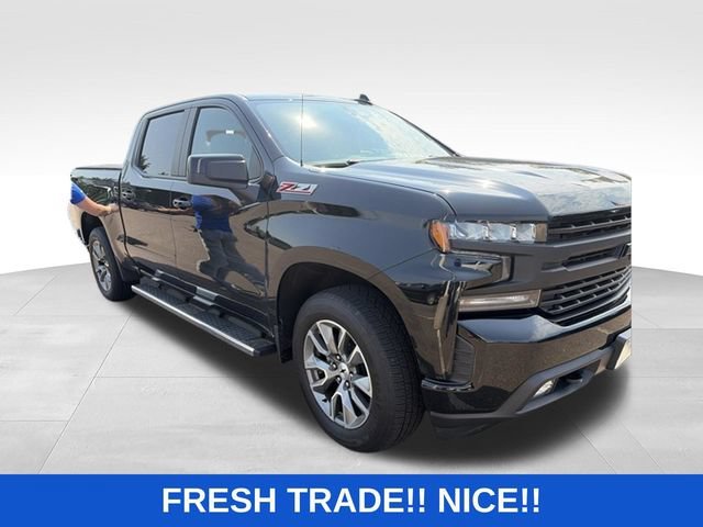 Used 2021 BLACK Chevrolet RST image 2