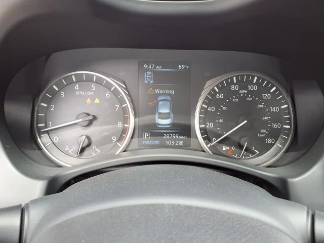 Used 2023 Black INFINITI SENSORY image 12