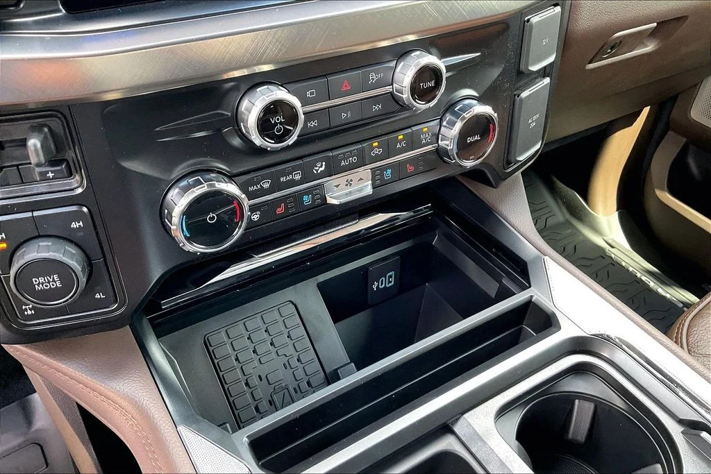 New 2026 Ford Super Duty F-250 King Ranch 4D Crew Cab