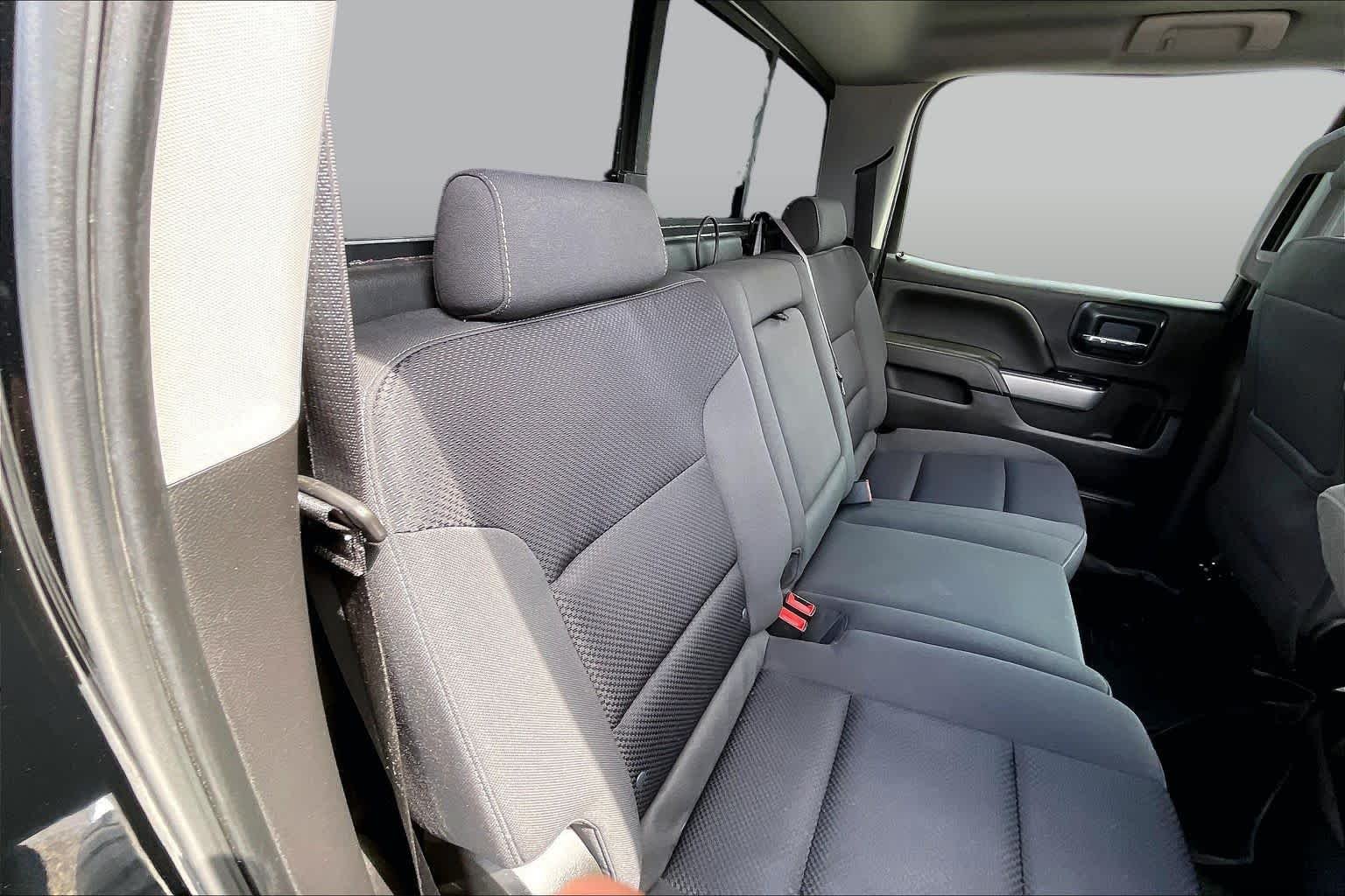 Used 2018 Black Chevrolet LT image 19