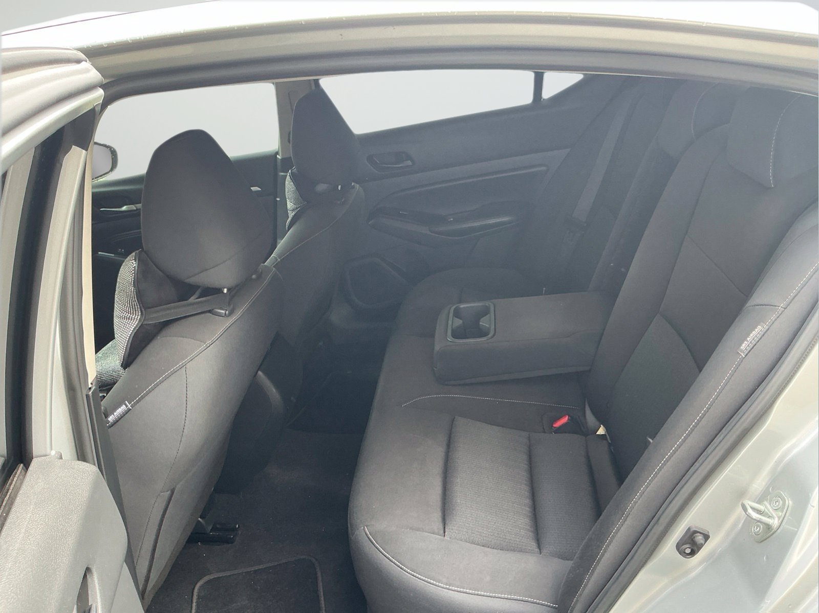 Used 2023 Silver Nissan 2.5 SV image 26