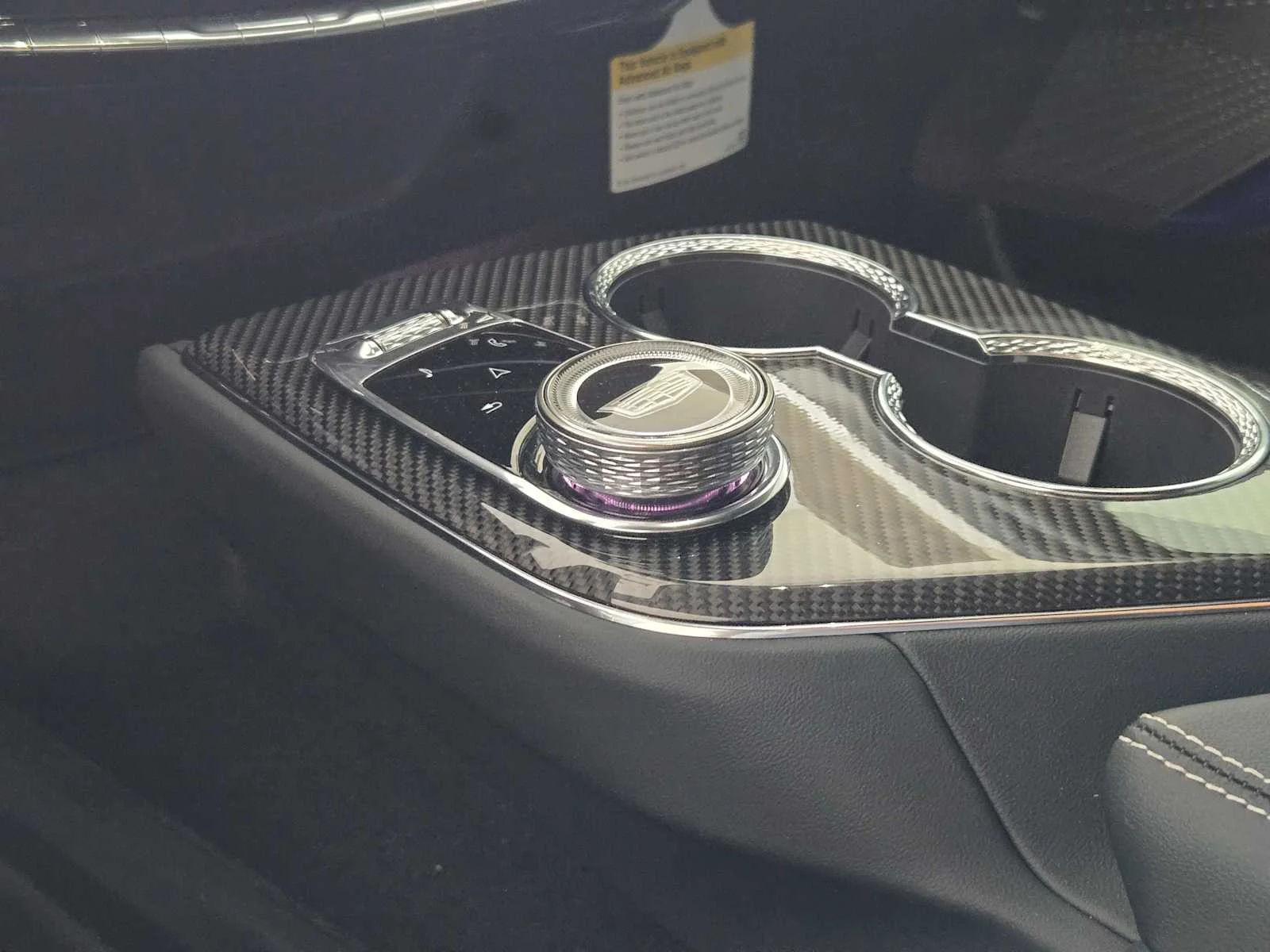 2026 Cadillac OPTIQ V-Series - Photo 14