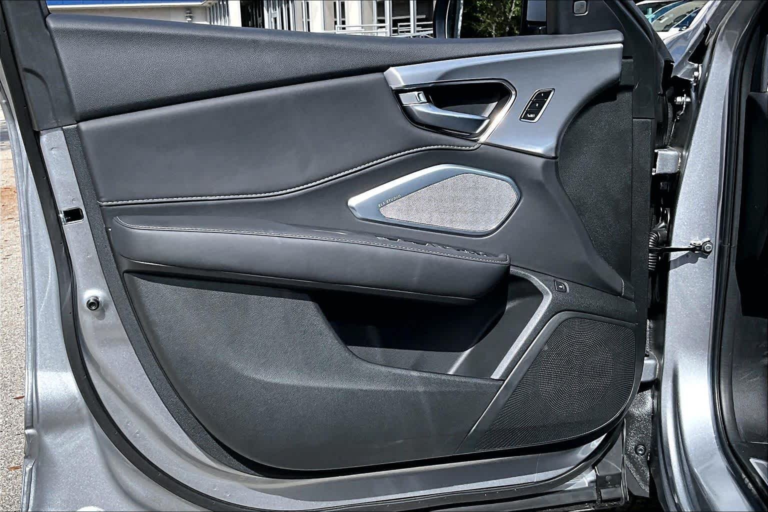 New 2026 Solar Silver Metallic Acura w/Technology Package image 10