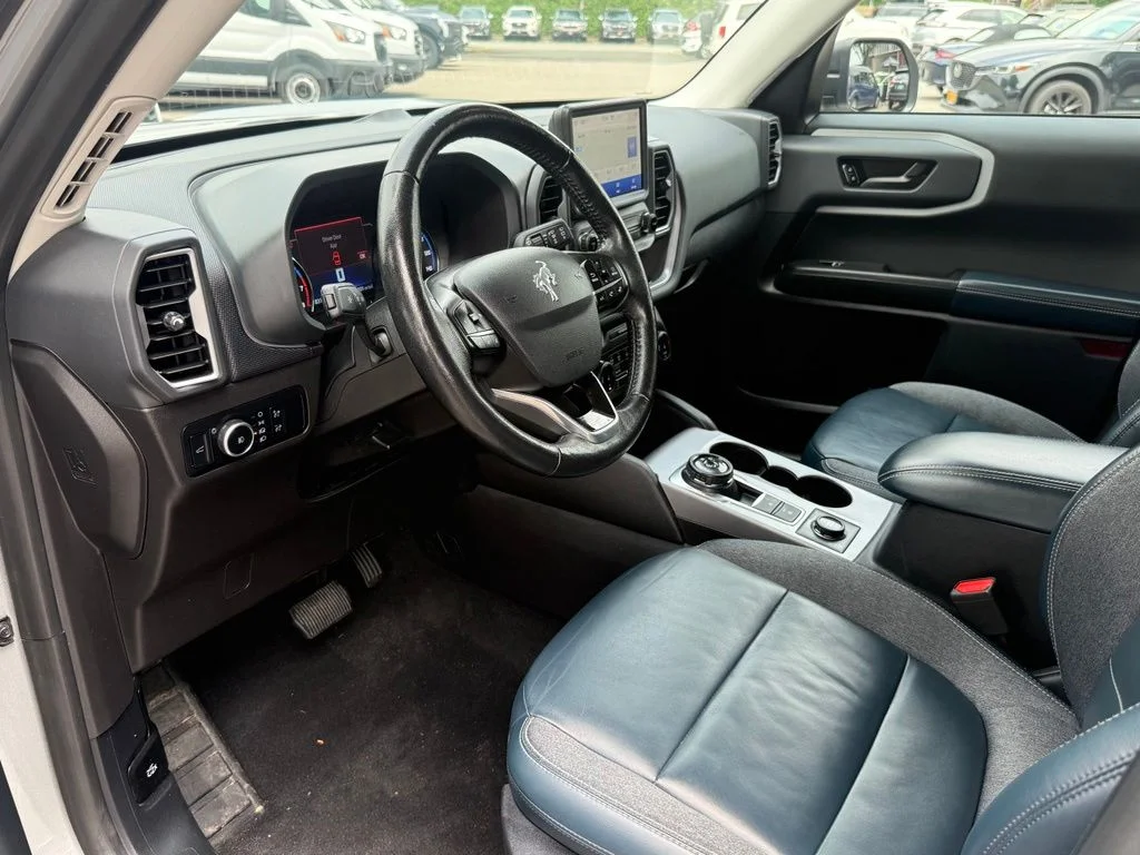 Used 2023 Silver Ford Outer Banks image 22