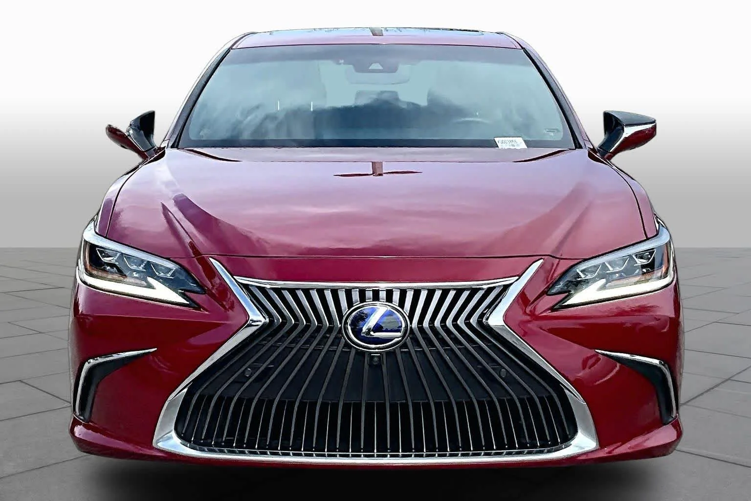 Used 2019 Matador Red Mica Lexus Ultra Luxury image 4