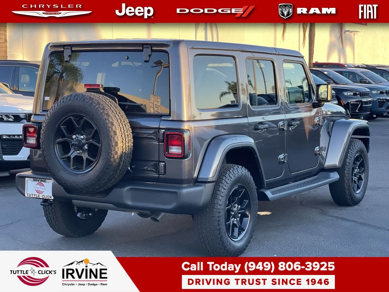 New 2026 Granite Crystal Metallic Clear-Coat Paint Jeep California Edition image 12