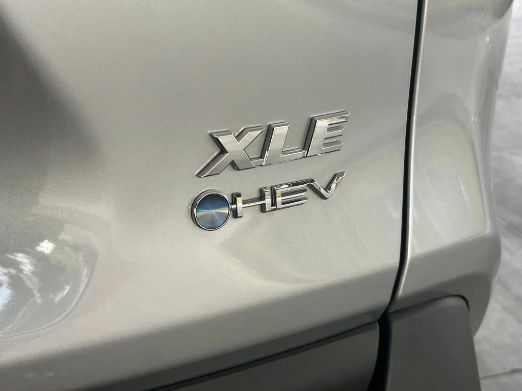 Used 2025 Silver Toyota XLE image 16