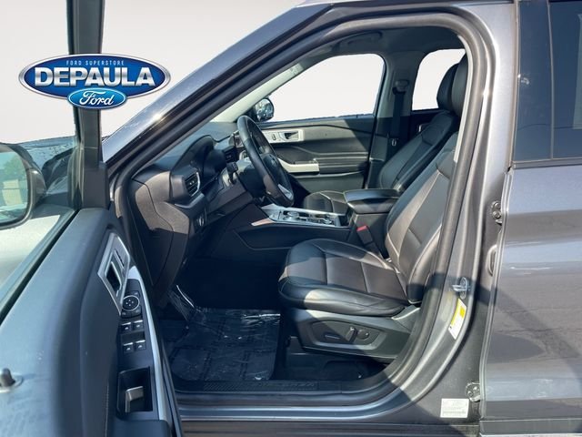 Used 2023 Gray Metallic Ford XLT image 11
