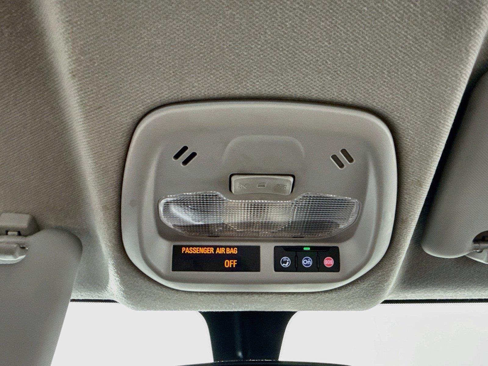 Used 2021 Silver Ice Chevrolet 1LT image 6