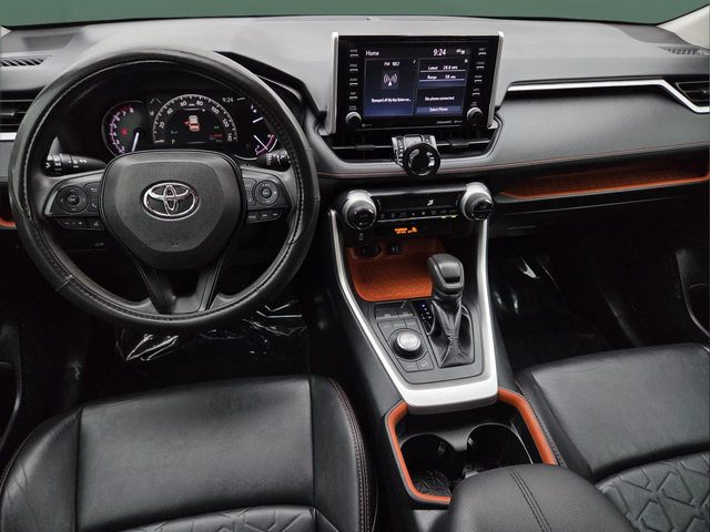Used 2019 Blue Toyota Adventure image 9