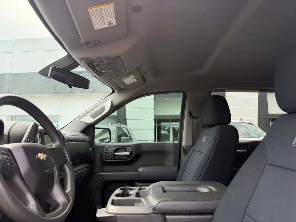 Used 2019 Shadow Gray Metallic Chevrolet Custom image 9