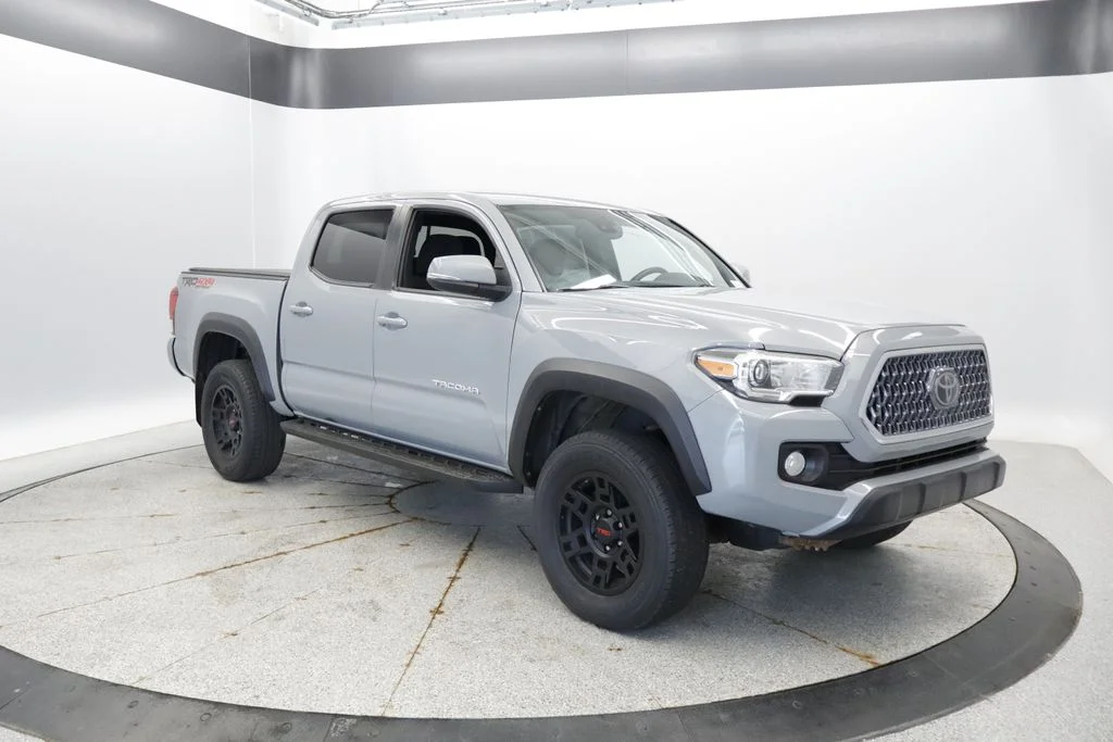 Certified Used 2018 Gray Toyota TRD Off-Road image 9
