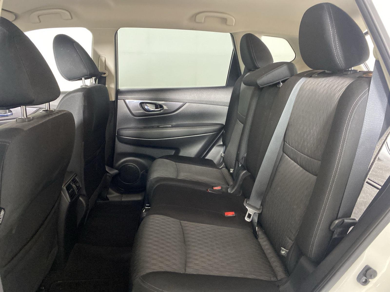 Used 2020 Pearl White Tricoat Nissan SV image 23