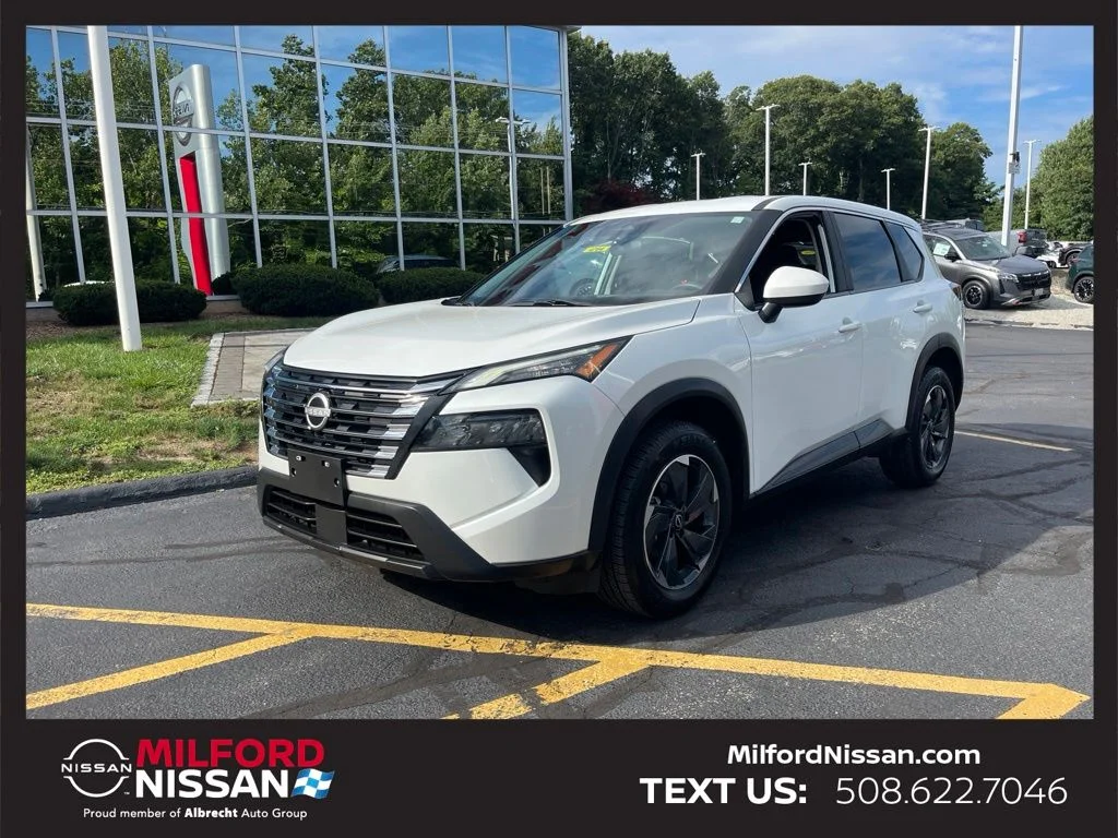 Certified Used 2024 White Nissan SV image 1
