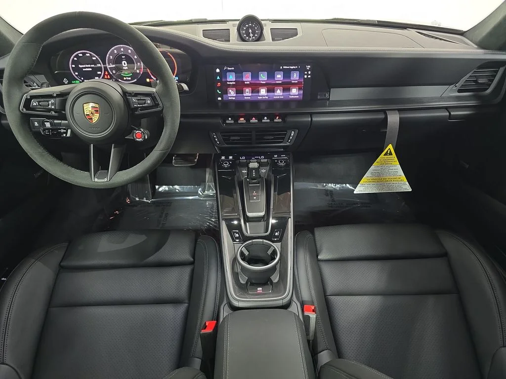 2026 Porsche 911 GTS - Photo 13