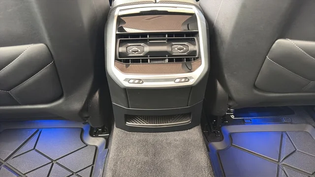 Used 2025 Black Sapphire Metallic BMW 760i xDrive image 24