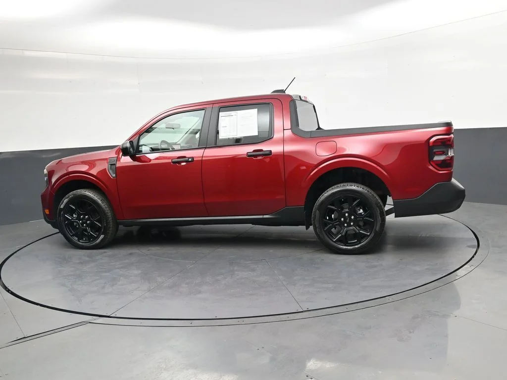 Used 2025 Red Ford XLT image 8