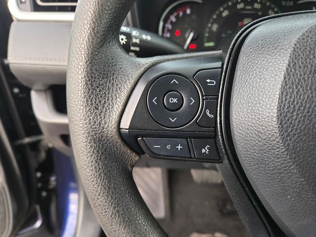 Used 2025  Toyota XLE image 19