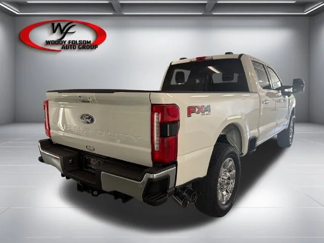 New 2027 Star White Metallic Tri-Coat Ford F-250® Lariat® image 24