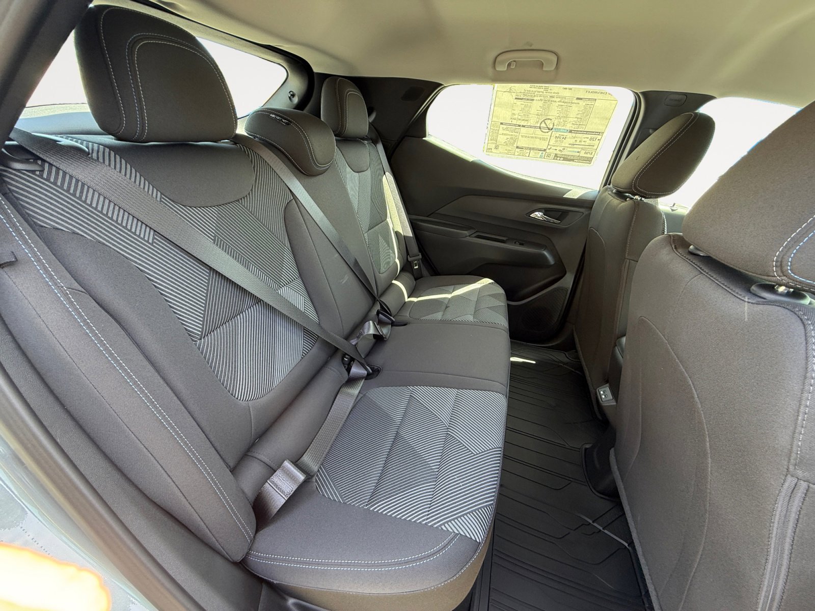 2027 Chevrolet Bolt LT - Photo 18