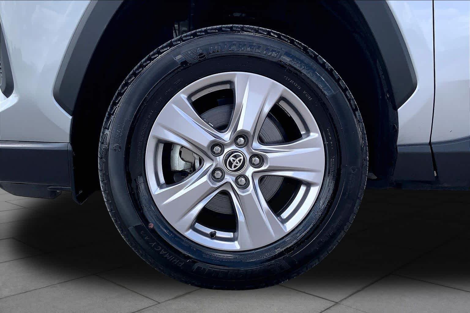 Used 2024 Silver Sky Metallic Toyota XLE image 11