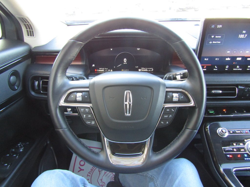 Used 2023 Red Lincoln Reserve image 28