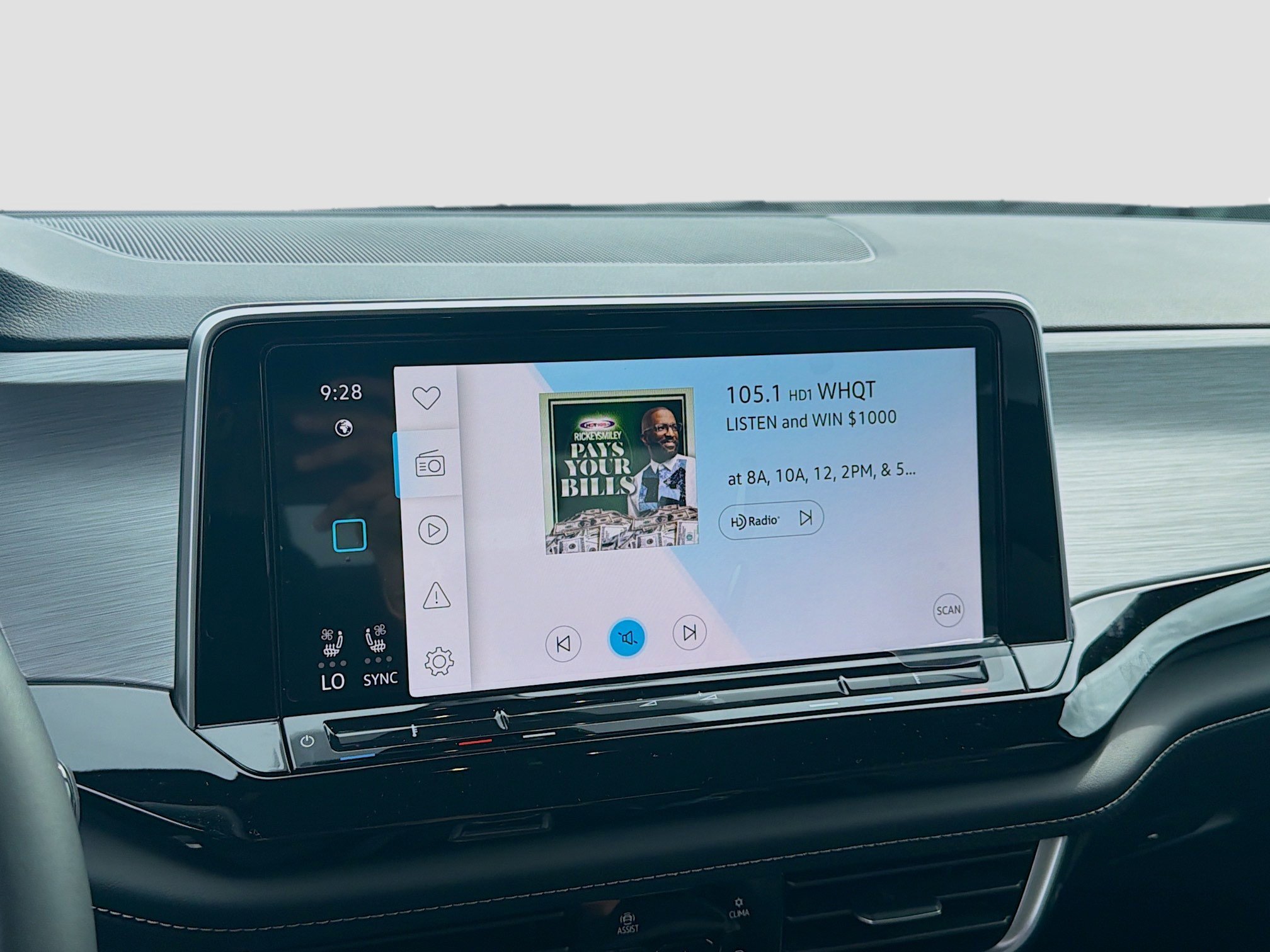 New 2026 Gray Volkswagen 2.0T SE w/Technology image 12