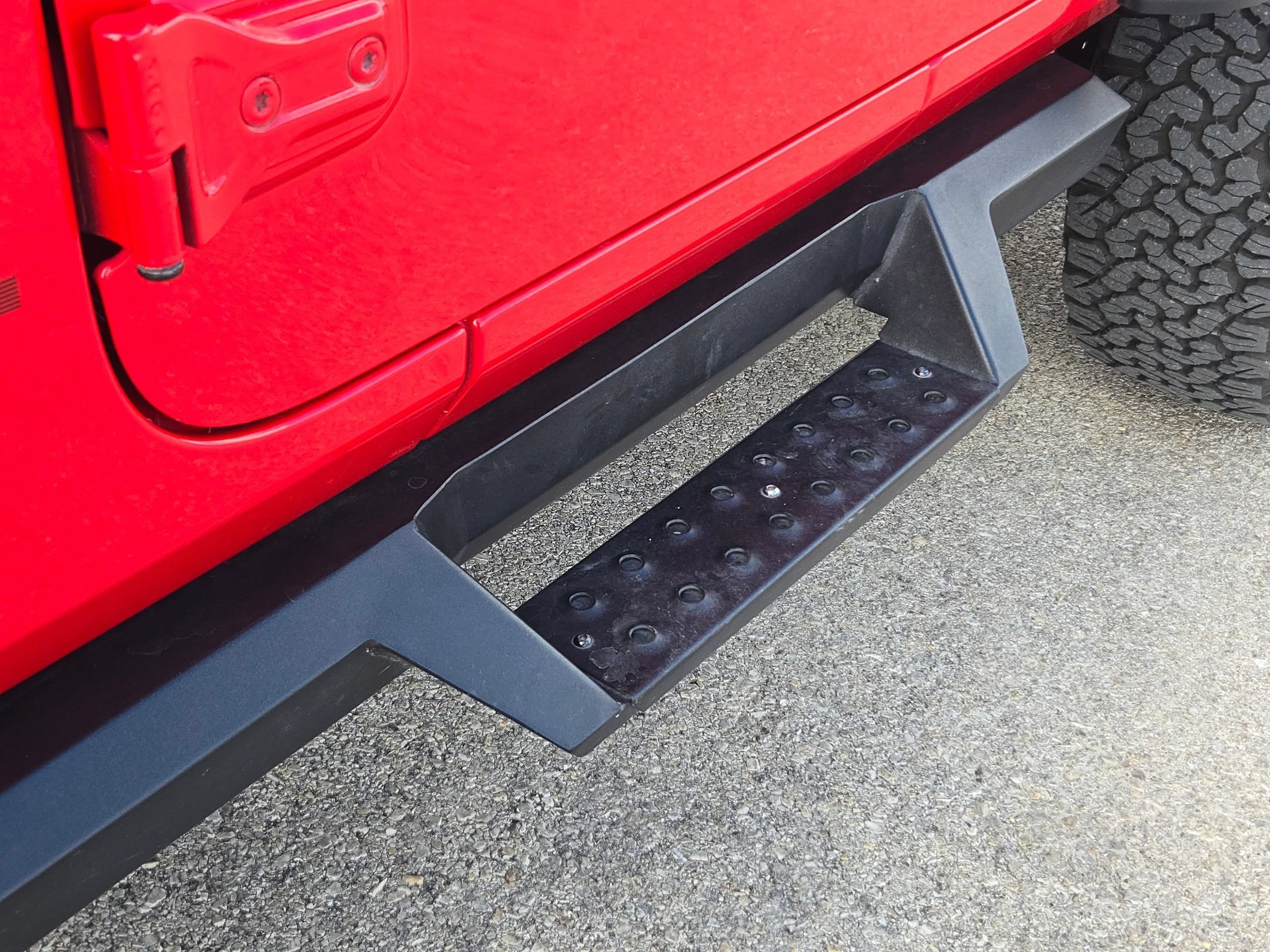 Used 2023 Firecracker Red Clearcoat Jeep Sport S image 27