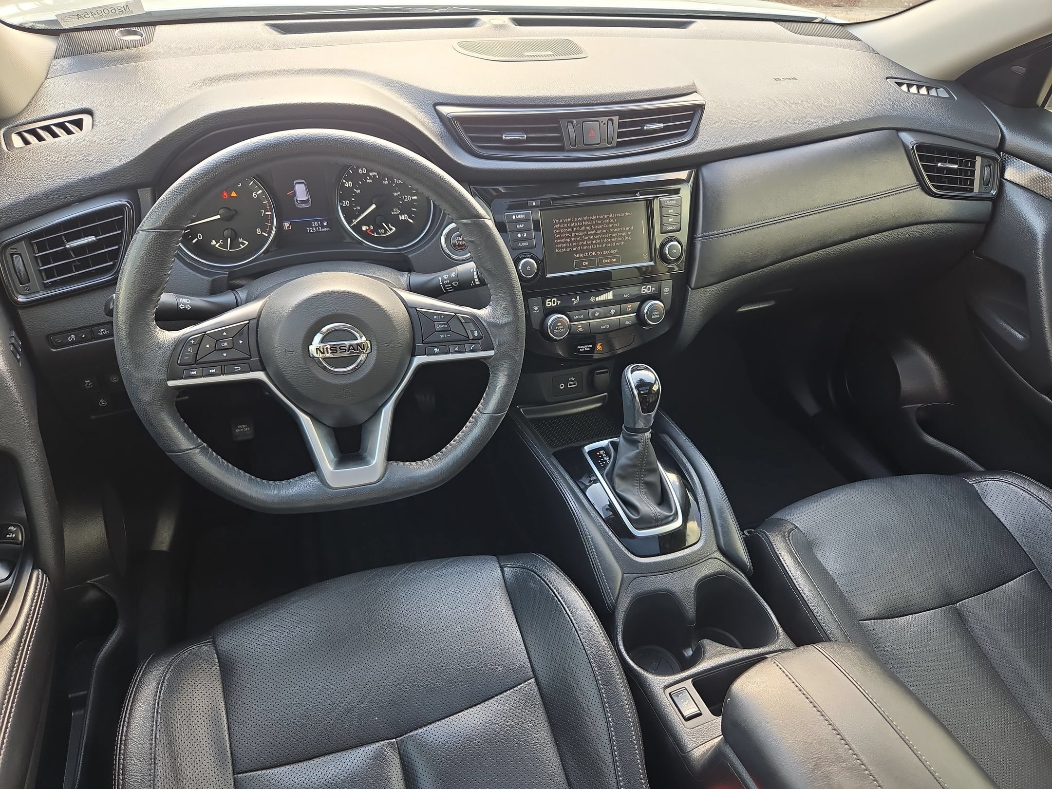 Used 2018 Pearl White Nissan SL image 16