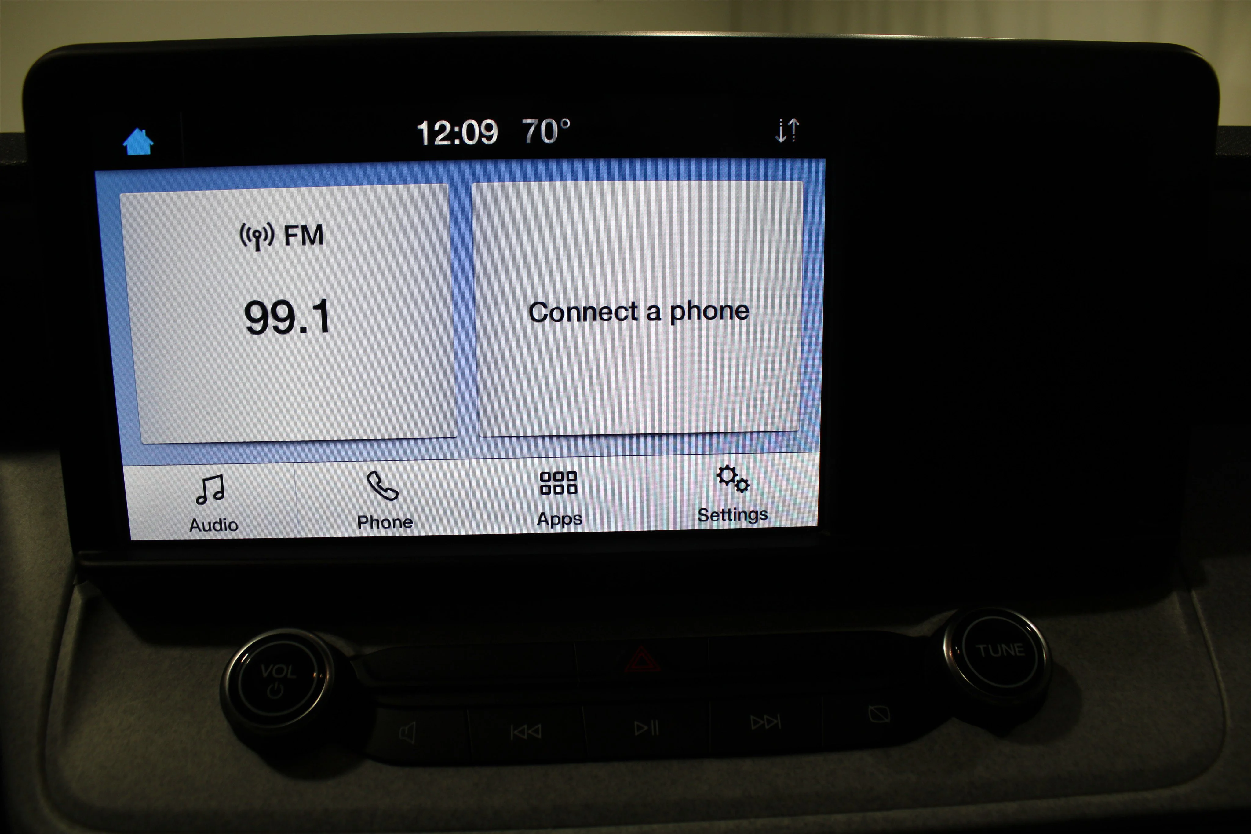Used 2024 Oxford White Ford XLT image 13