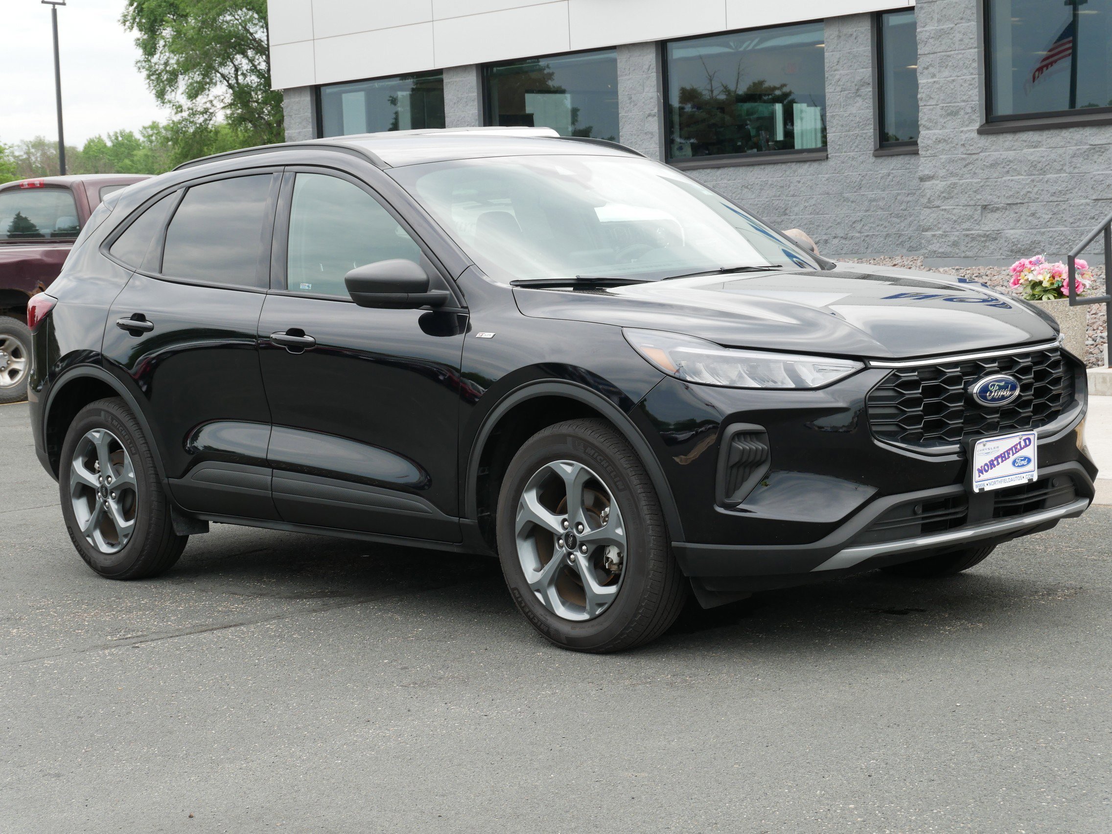 Used 2025 Ford Escape ST-Line with VIN 1FMCU9MN5SUB35154 for sale in Northfield, Minnesota