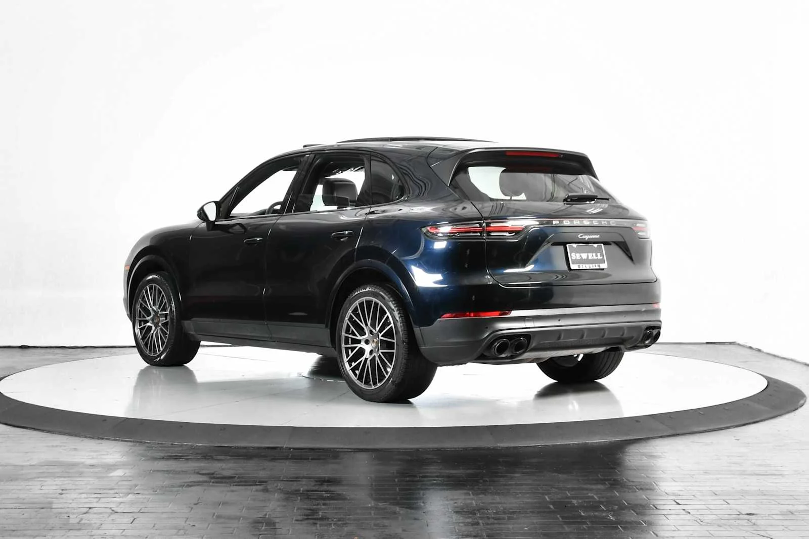 Used 2023 Black Porsche  image 4