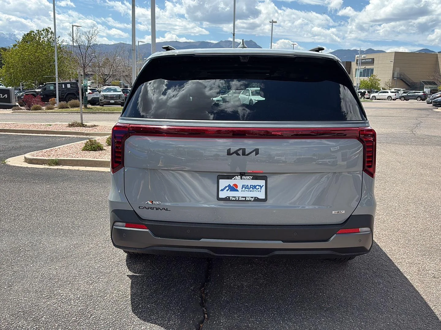 New 2026 Ceramic Silver Kia SX Prestige image 5
