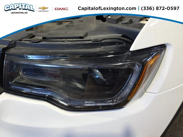 Used 2022 White Jeep Limited image 1